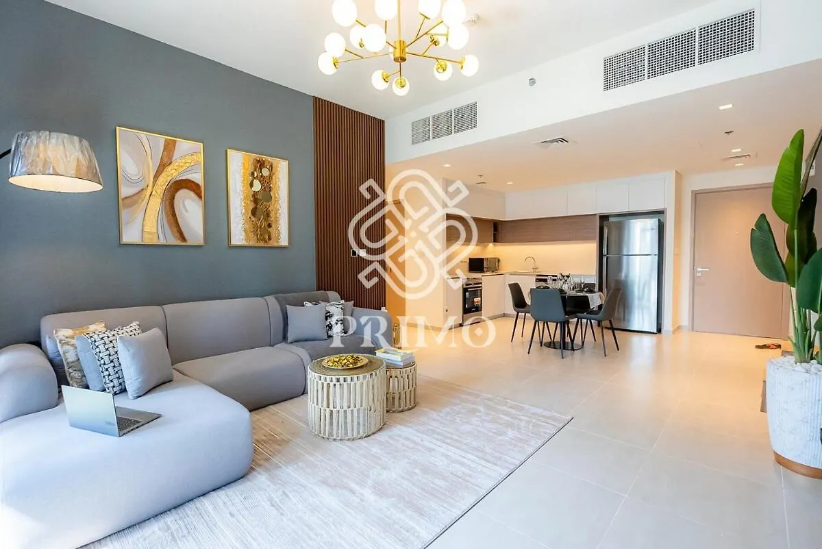 Apartment Bright & Stylish 2-Bedroom At Creek Edge Tower 2 Dubai